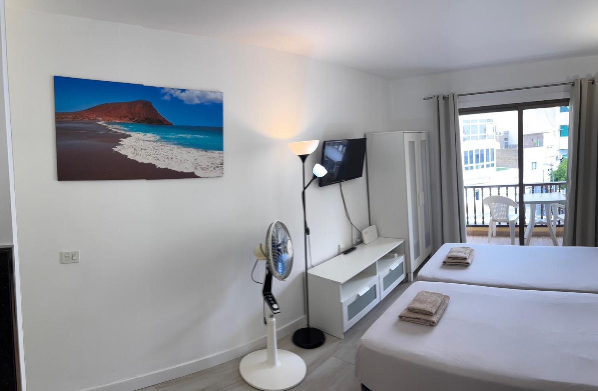 Cozy Studio In Los Cristianos Beach Free Wifi Arona  Eksteriør billede