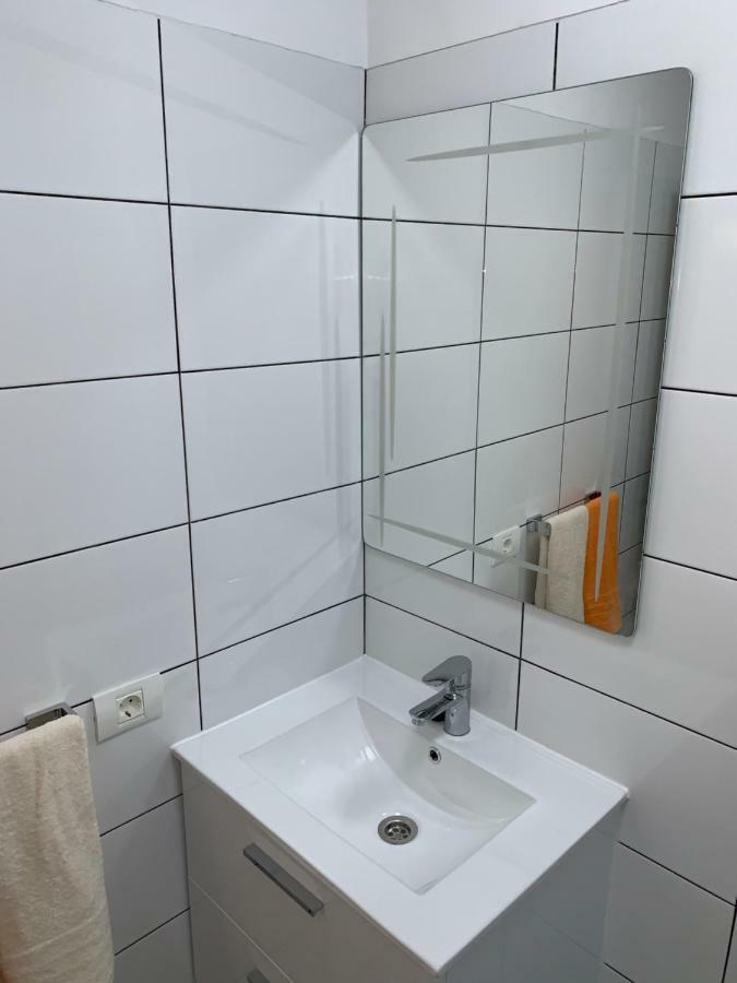 Cozy Studio In Los Cristianos Beach Free Wifi Arona  Eksteriør billede